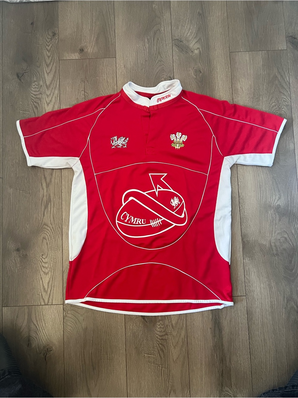 Vintage 2000s Welsh Rugby Kit